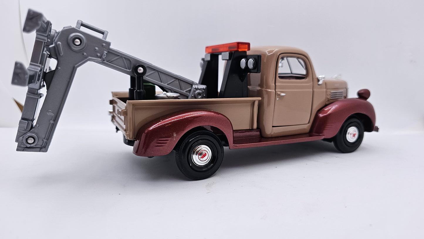 Plymouth Truck 1941 Grúa - Escala 1/24 - Motormax (sin caja)