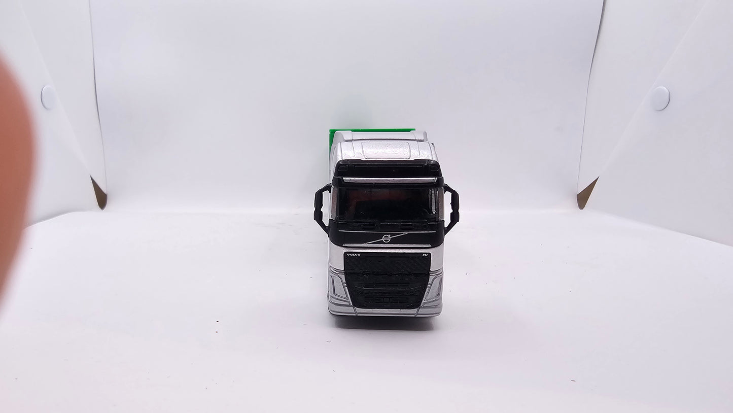 Camion Furgon Volvo FH - Escala 1/64 - Welly - (Sin Caja)