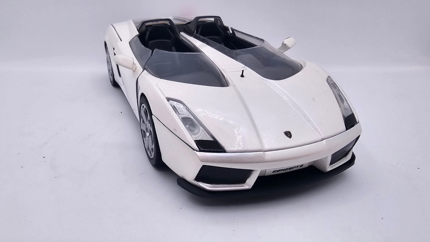 Lamborghini Concept S - Escala 1/24 - Motor Max (sin caja)