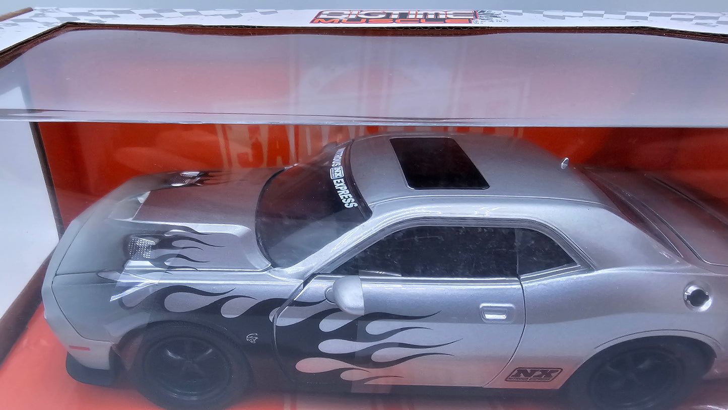 Dodge Challenger SRT HELLCAT 2015 Custom - Escala 1/24 - Jada