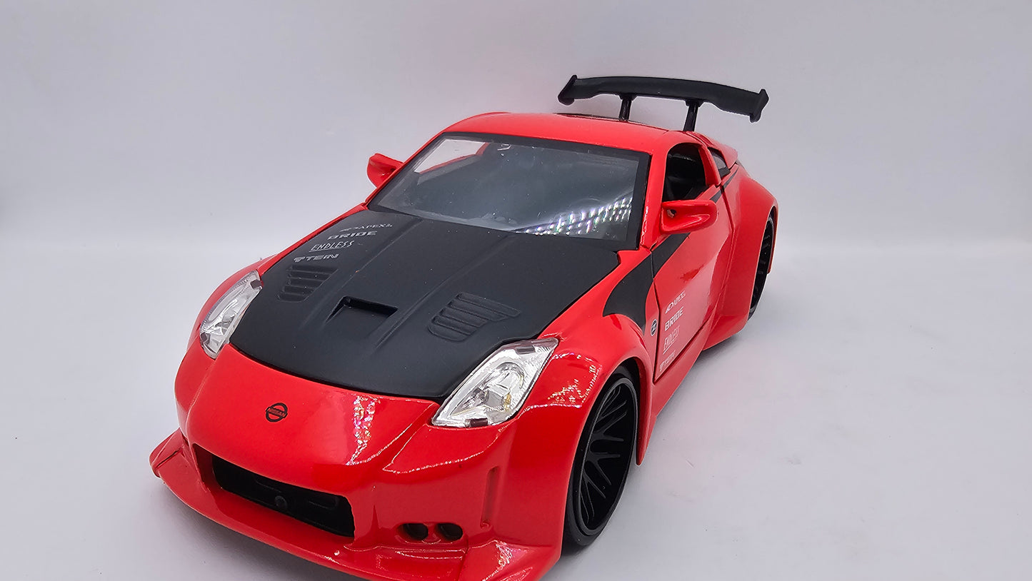 Nissan 350Z (Z33) 2003 - Escala 1/24 - Jada (sin caja)
