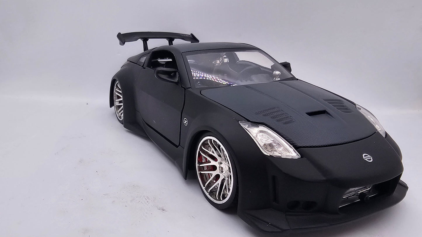 Nissan 350Z (Z33) 2003 - Escala 1/24 - Jada (sin caja)