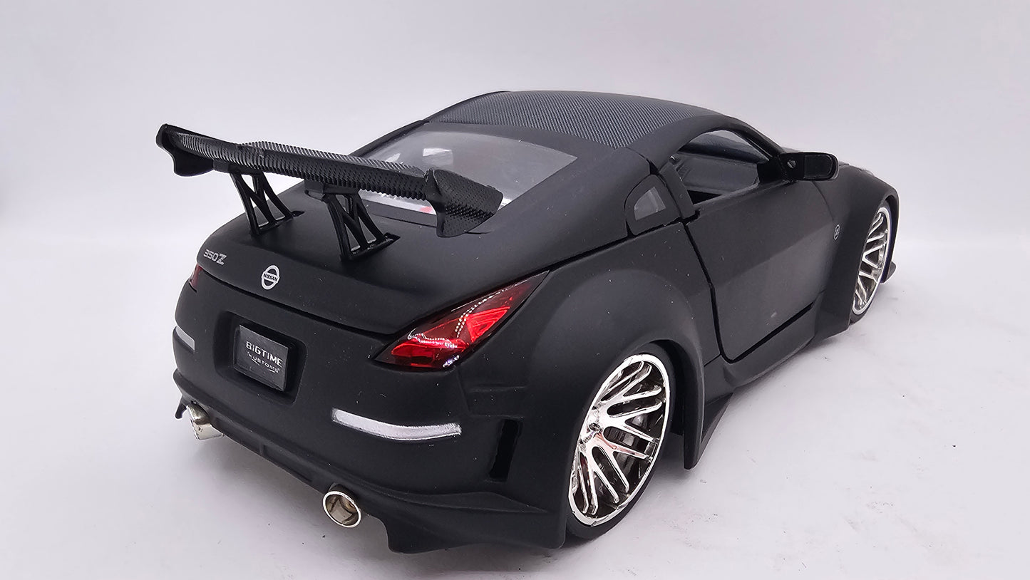Nissan 350Z (Z33) 2003 - Escala 1/24 - Jada (sin caja)