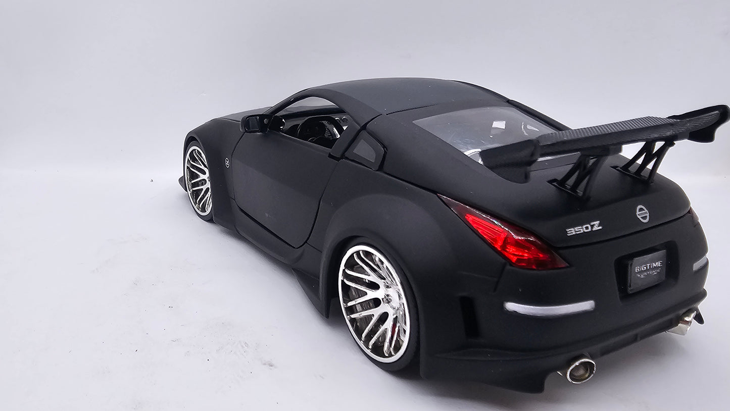 Nissan 350Z (Z33) 2003 - Escala 1/24 - Jada (sin caja)