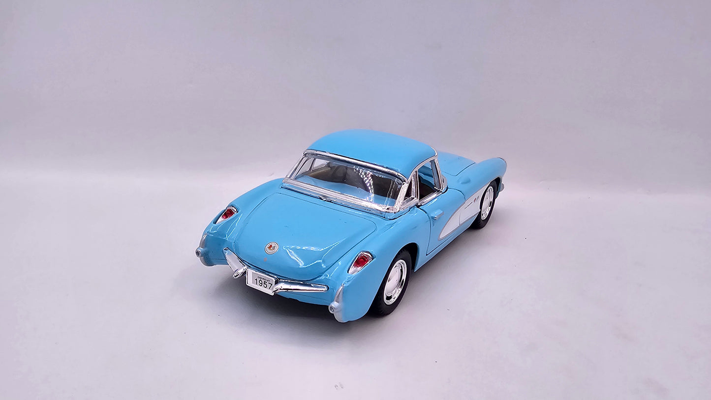 Chevrolet Corvette 1957 - Escala 1/34 - Kinsmart - (Sin caja)