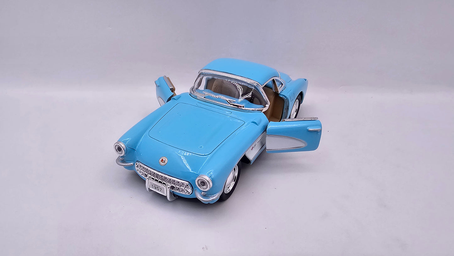 Chevrolet Corvette 1957 - Escala 1/34 - Kinsmart - (Sin caja)