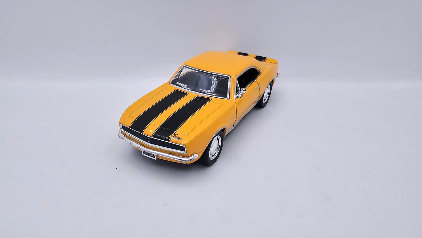 Chevrolet Camaro Z-28 1967- Escala 1/37 - Kinsmart - (Sin caja)