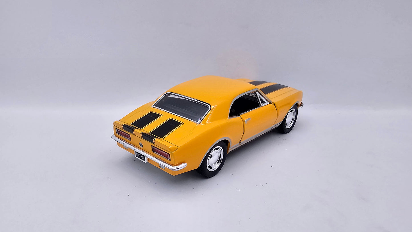 Chevrolet Camaro Z-28 1967- Escala 1/37 - Kinsmart - (Sin caja)