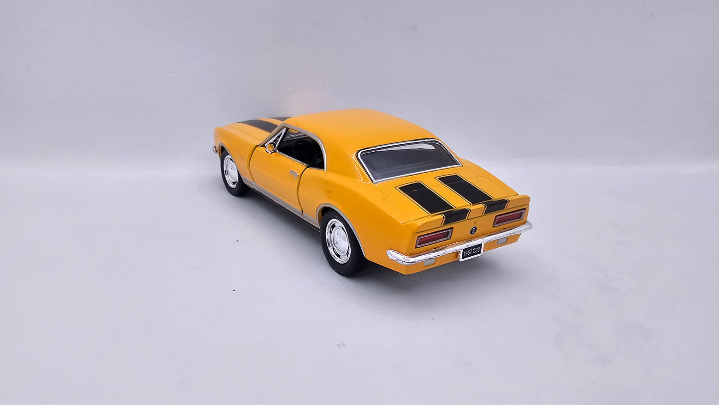 Chevrolet Camaro Z-28 1967- Escala 1/37 - Kinsmart - (Sin caja)