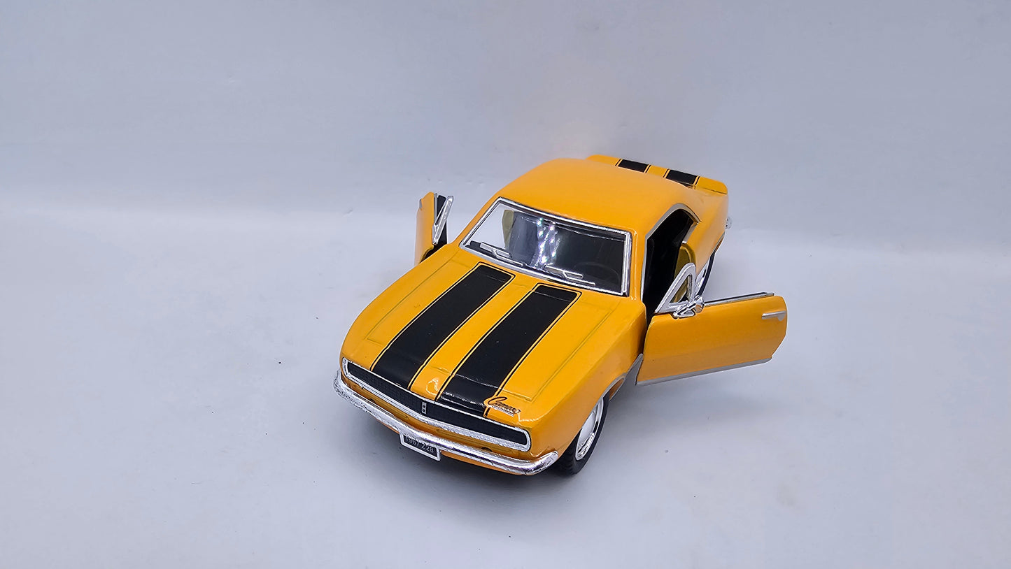 Chevrolet Camaro Z-28 1967- Escala 1/37 - Kinsmart - (Sin caja)