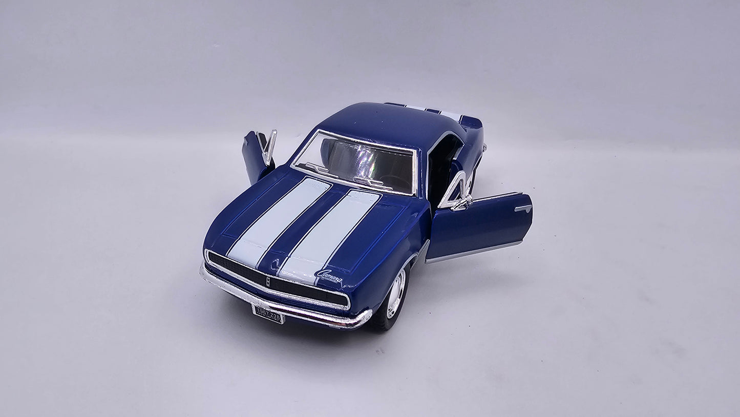 Chevrolet Camaro Z-28 1967- Escala 1/37 - Kinsmart - (Sin caja)