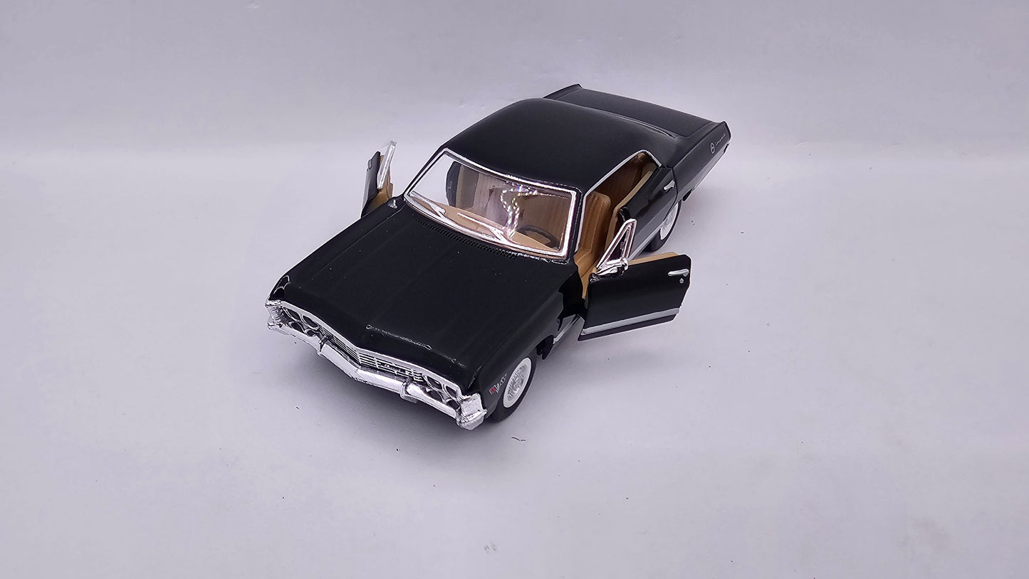 Chevrolet Impala 1967- Escala 1/43 - Kinsmart - (Sin caja)