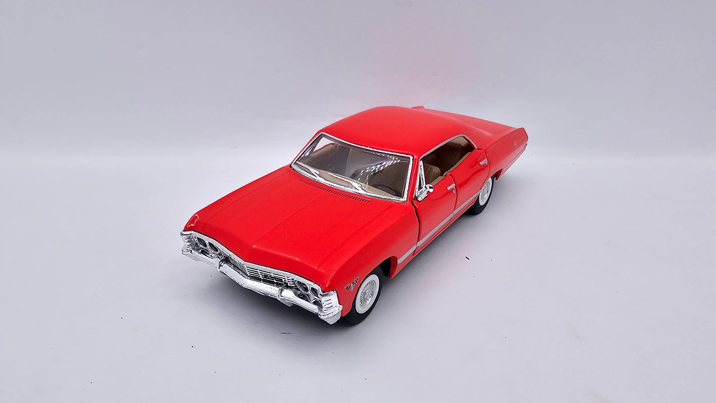 Chevrolet Impala 1967- Escala 1/43 - Kinsmart - (Sin caja)