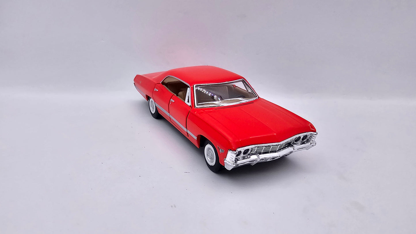 Chevrolet Impala 1967- Escala 1/43 - Kinsmart - (Sin caja)
