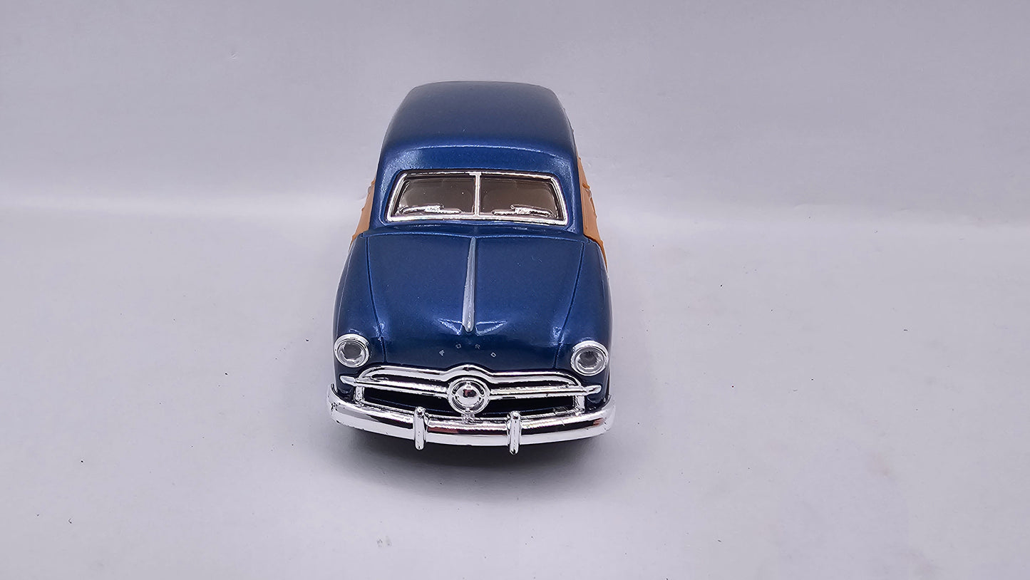 Ford Woody Wagon 1949 - Escala 1/40- Kinsmart - (Sin caja)