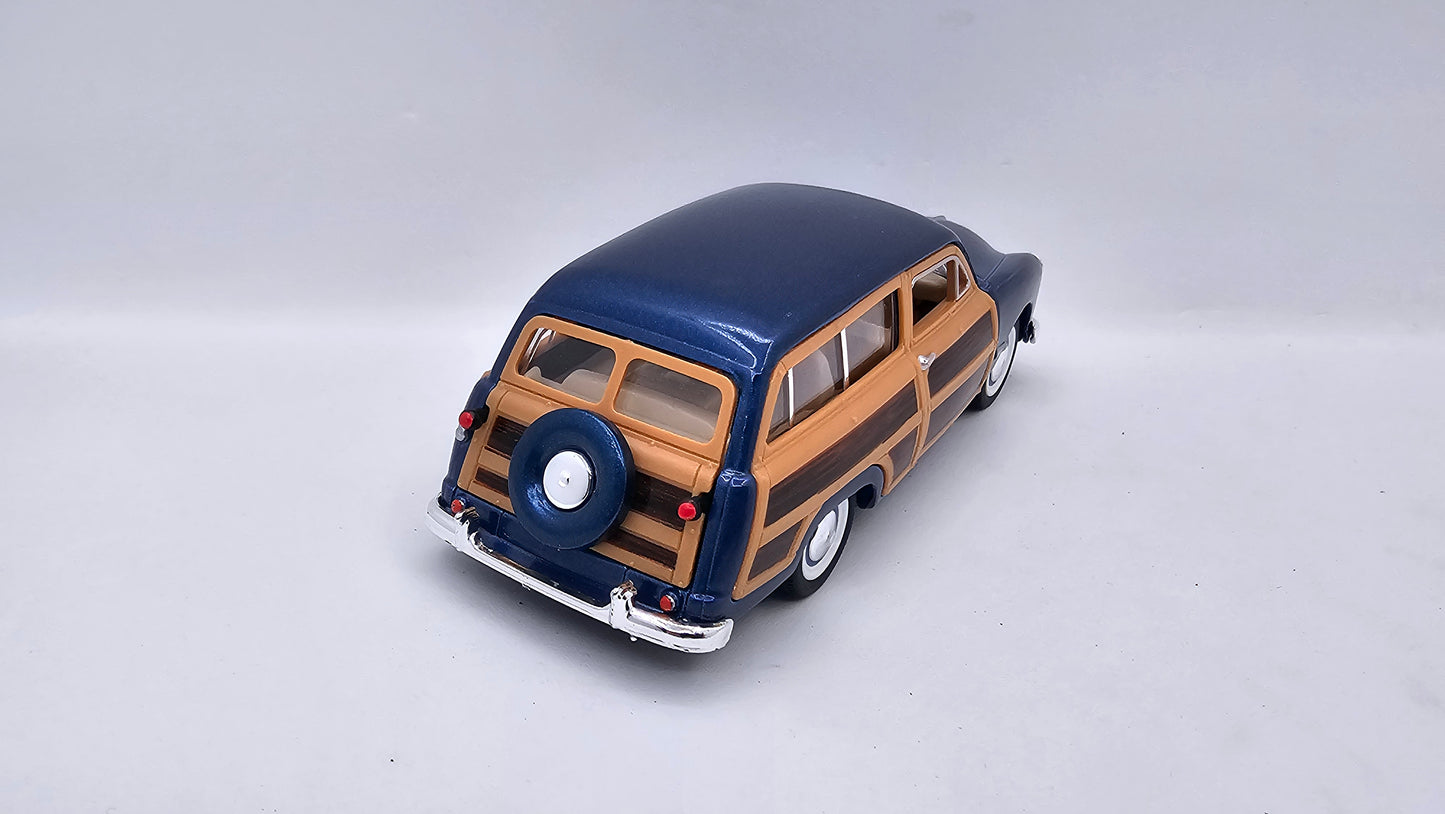 Ford Woody Wagon 1949 - Escala 1/40- Kinsmart - (Sin caja)
