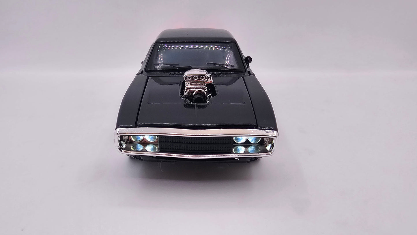 Dodge Charger 1970 - Escala 1/30 - Con Luces y Sonidos - (Sin caja)