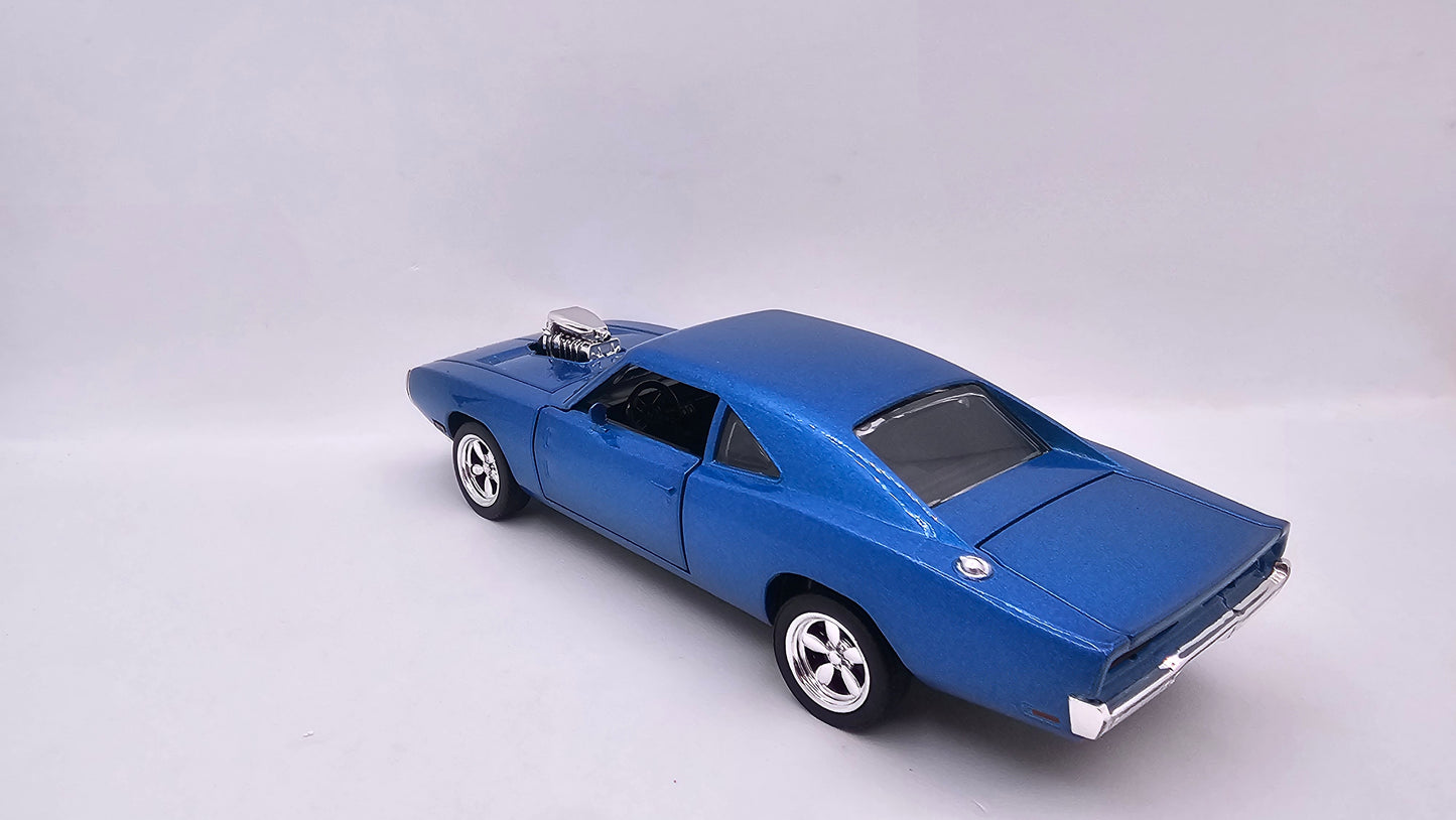 Dodge Charger 1970 - Escala 1/30 - Con Luces y Sonidos - (Sin caja)