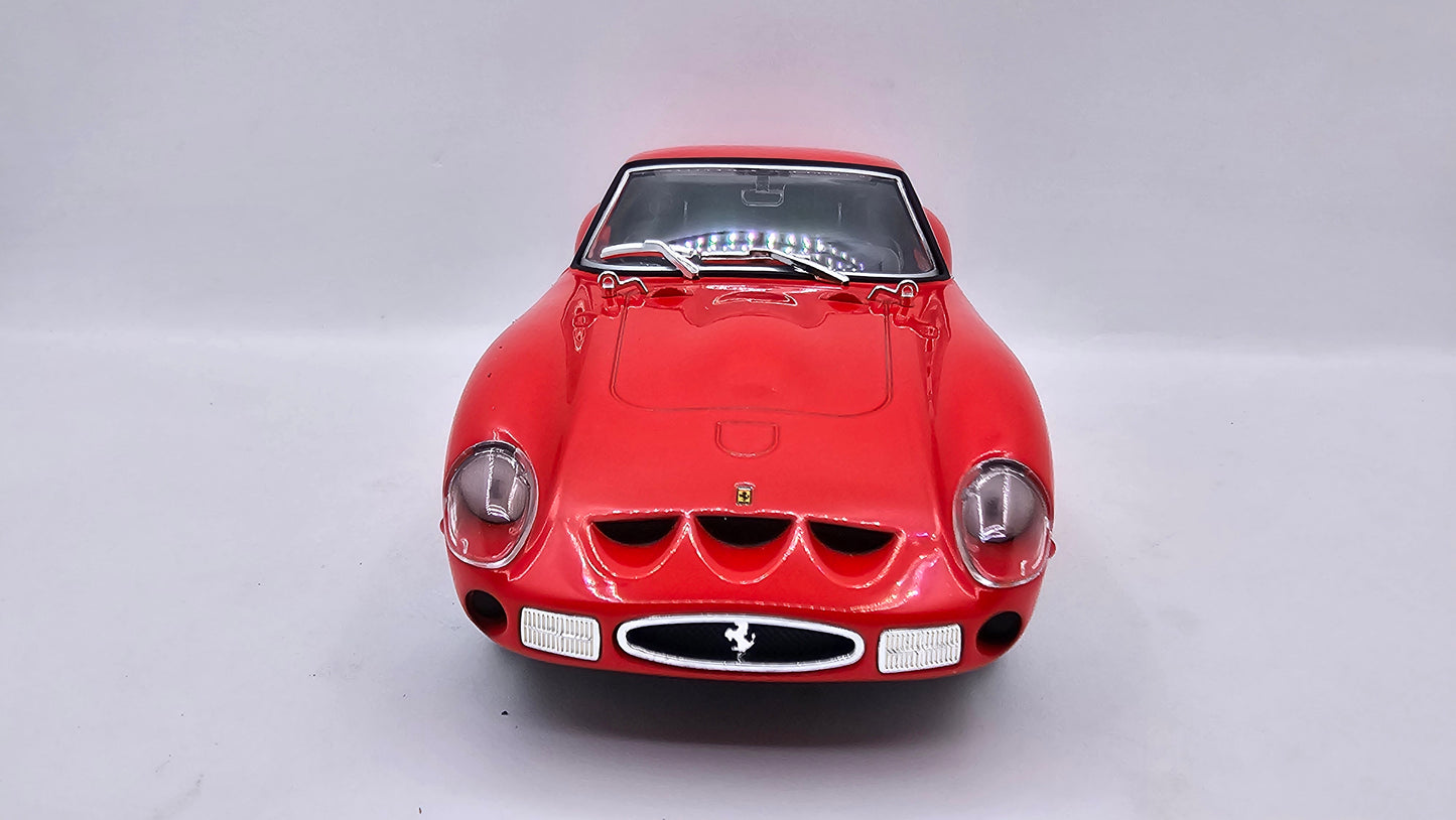 Ferrari 250 GT0 - Escala 1/24 - Burago - (Sin caja)