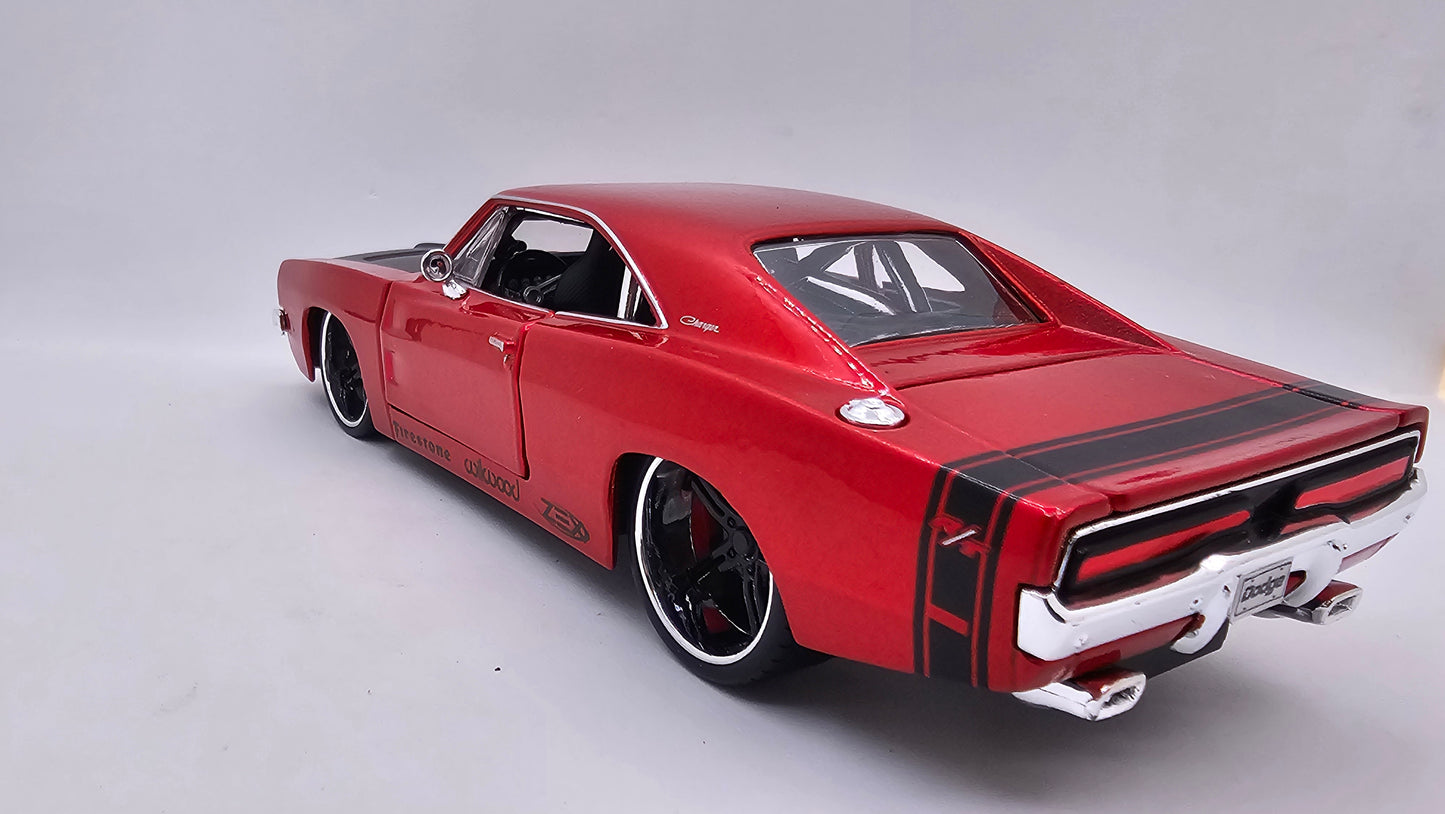 Dodge Charger R/T 1969 Custom - Escala 1/24 - Maisto - (Sin caja)