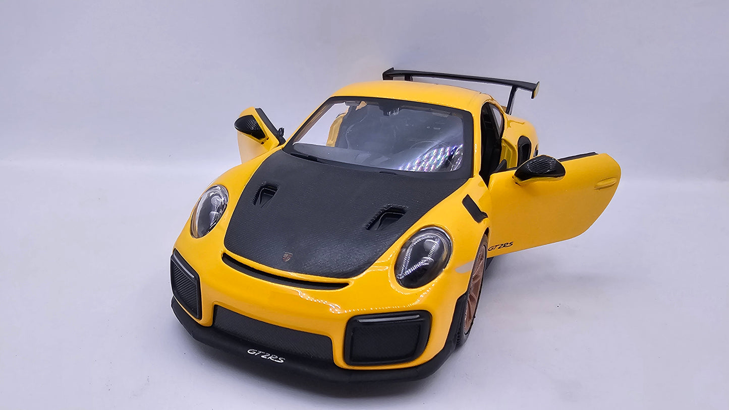 Porsche 911 GT2 RS 2018 - Escala 1/24 - MotorMax - (Sin caja)