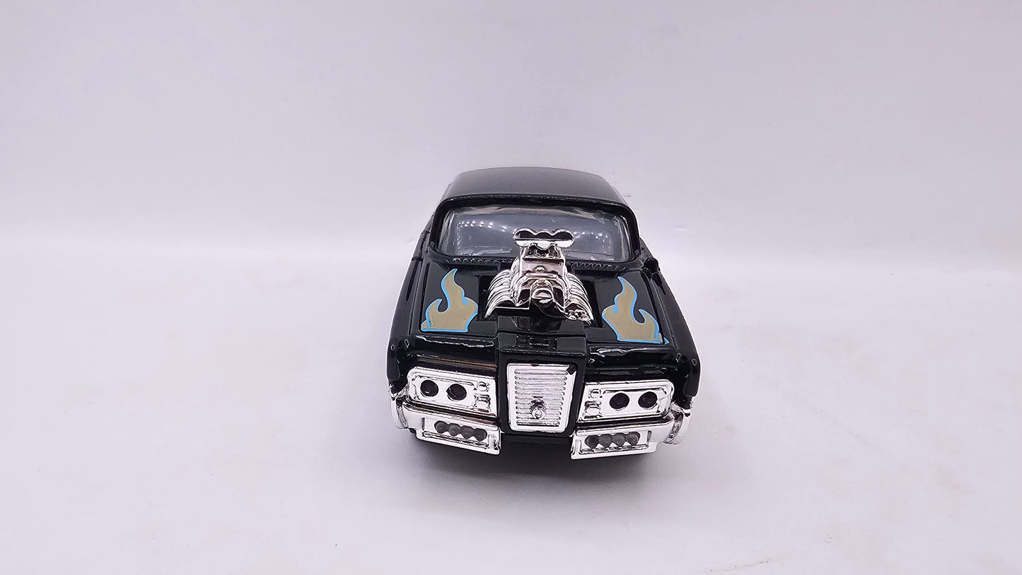 Chrysler Imperial 1965 - Escala 1/32 - Con Luces y Sonidos