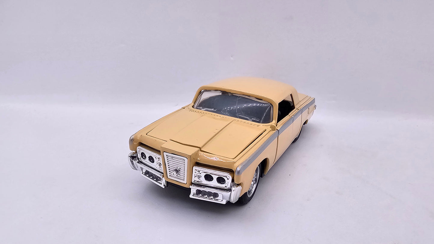 Chrysler Imperial 1965 - Escala 1/32 - Con Luces y Sonidos