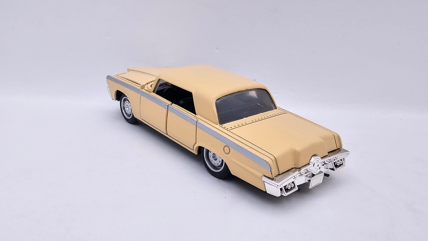 Chrysler Imperial 1965 - Escala 1/32 - Con Luces y Sonidos