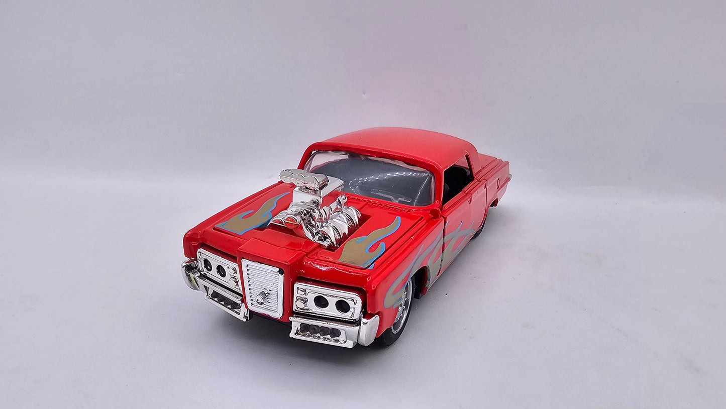 Chrysler Imperial 1965 - Escala 1/32 - Con Luces y Sonidos