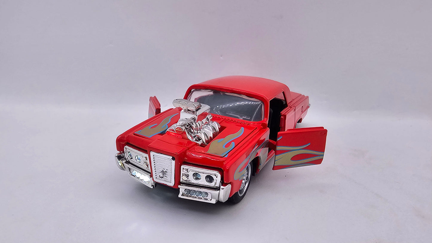Chrysler Imperial 1965 - Escala 1/32 - Con Luces y Sonidos