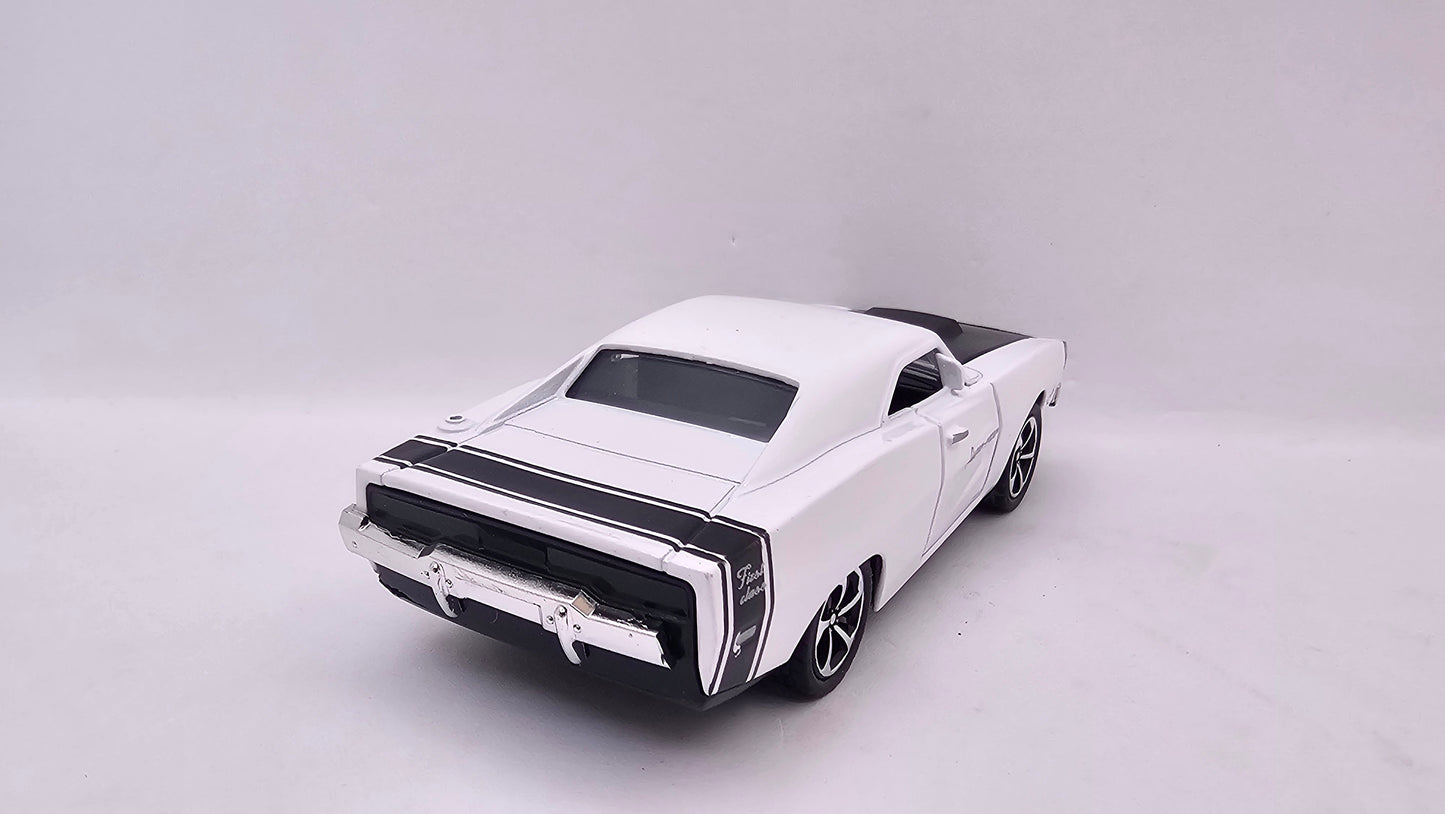 Dodge Charger 1970 - Escala 1/32 - Con Luces y Sonidos