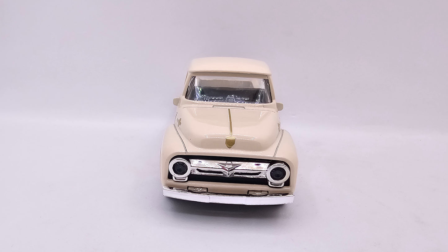 Ford Pick up 1955/56 - Escala 1/32 - Con Luces y Sonidos