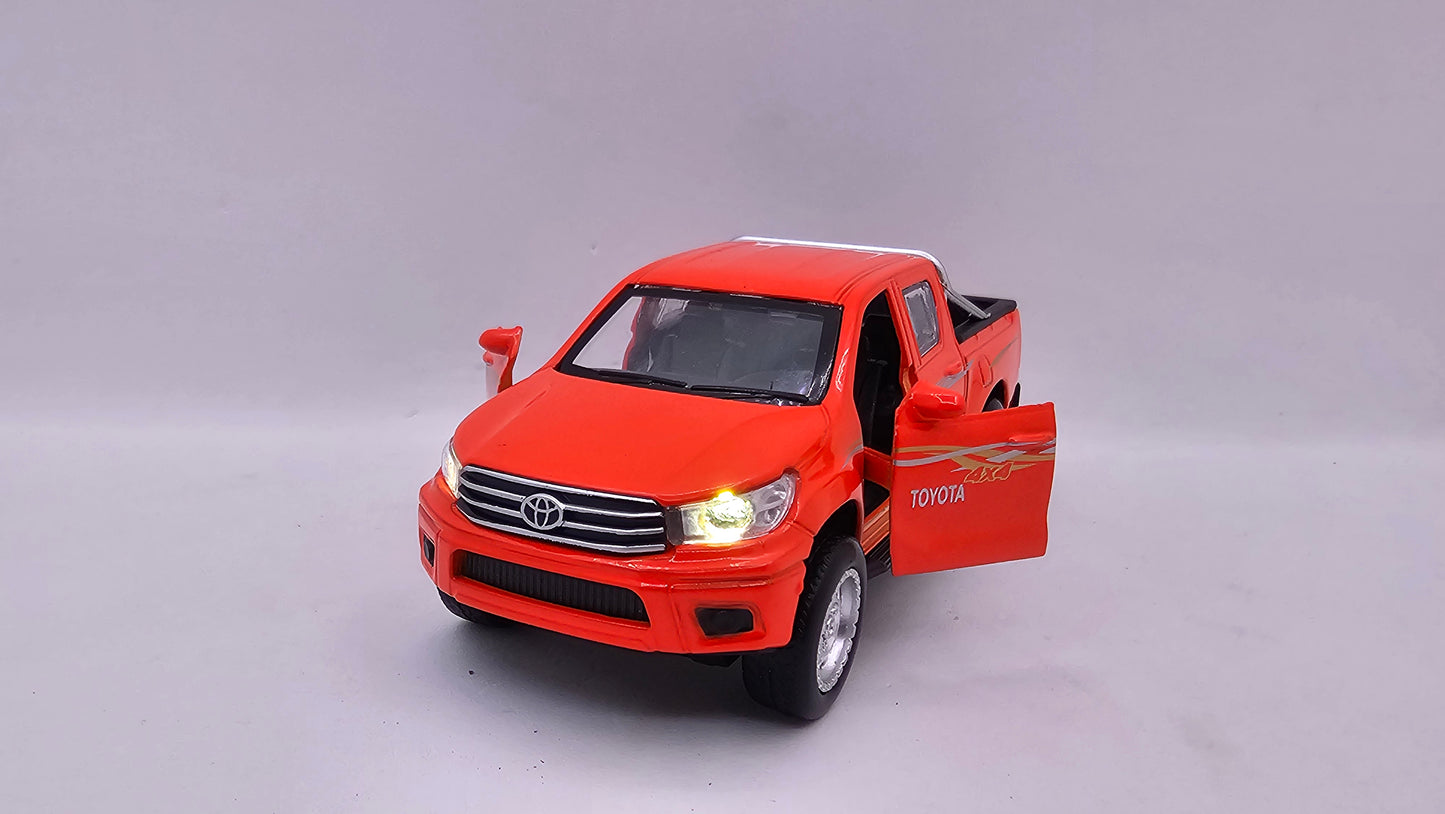 Toyota Hilux 4x4 - Escala 1/32 - Con Luces y Sonidos - Kingstoy - (Sin caja)