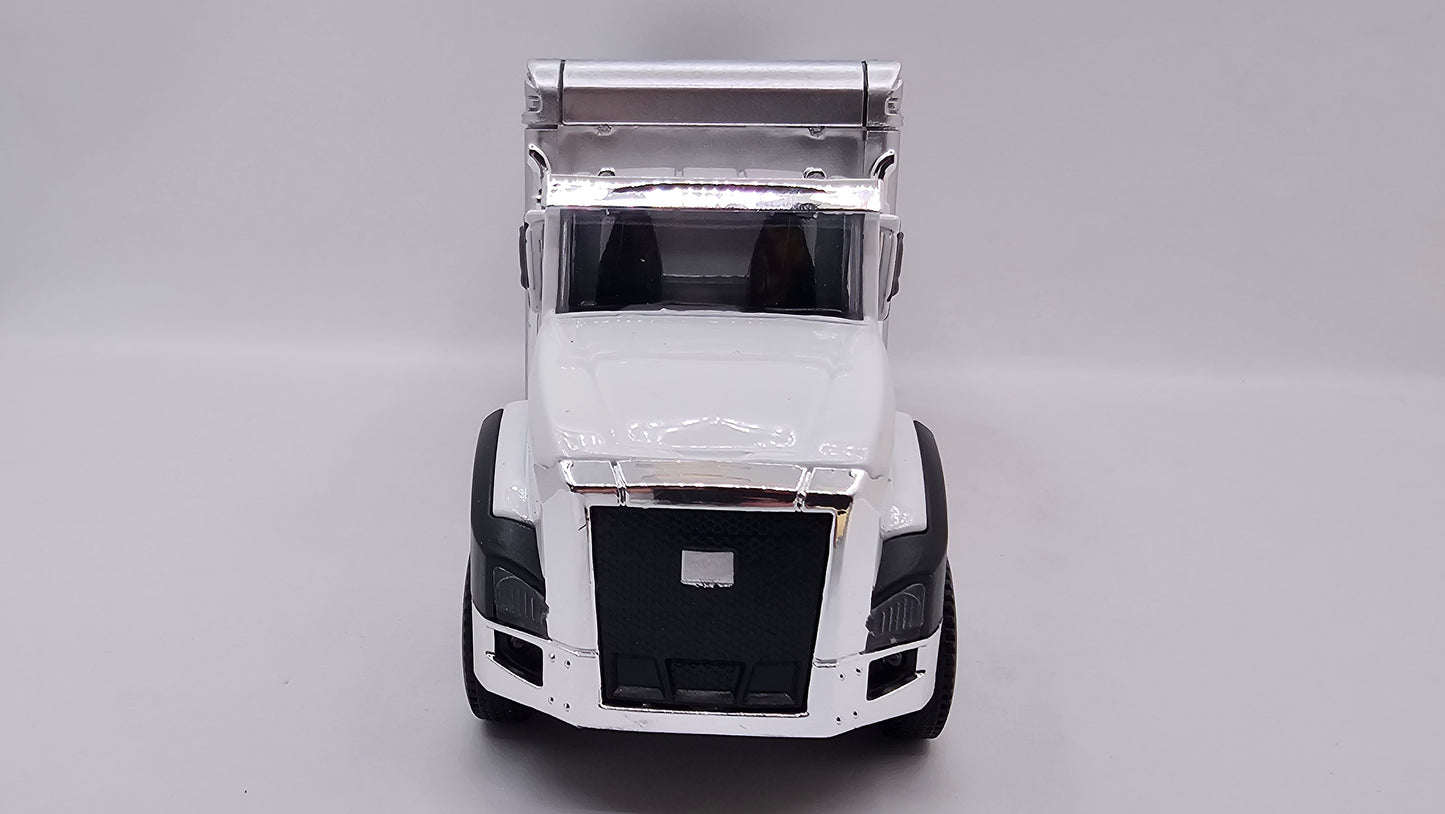 Camion De Reparto Caterpillar CT660 - Escala 1/50 - Max Metal