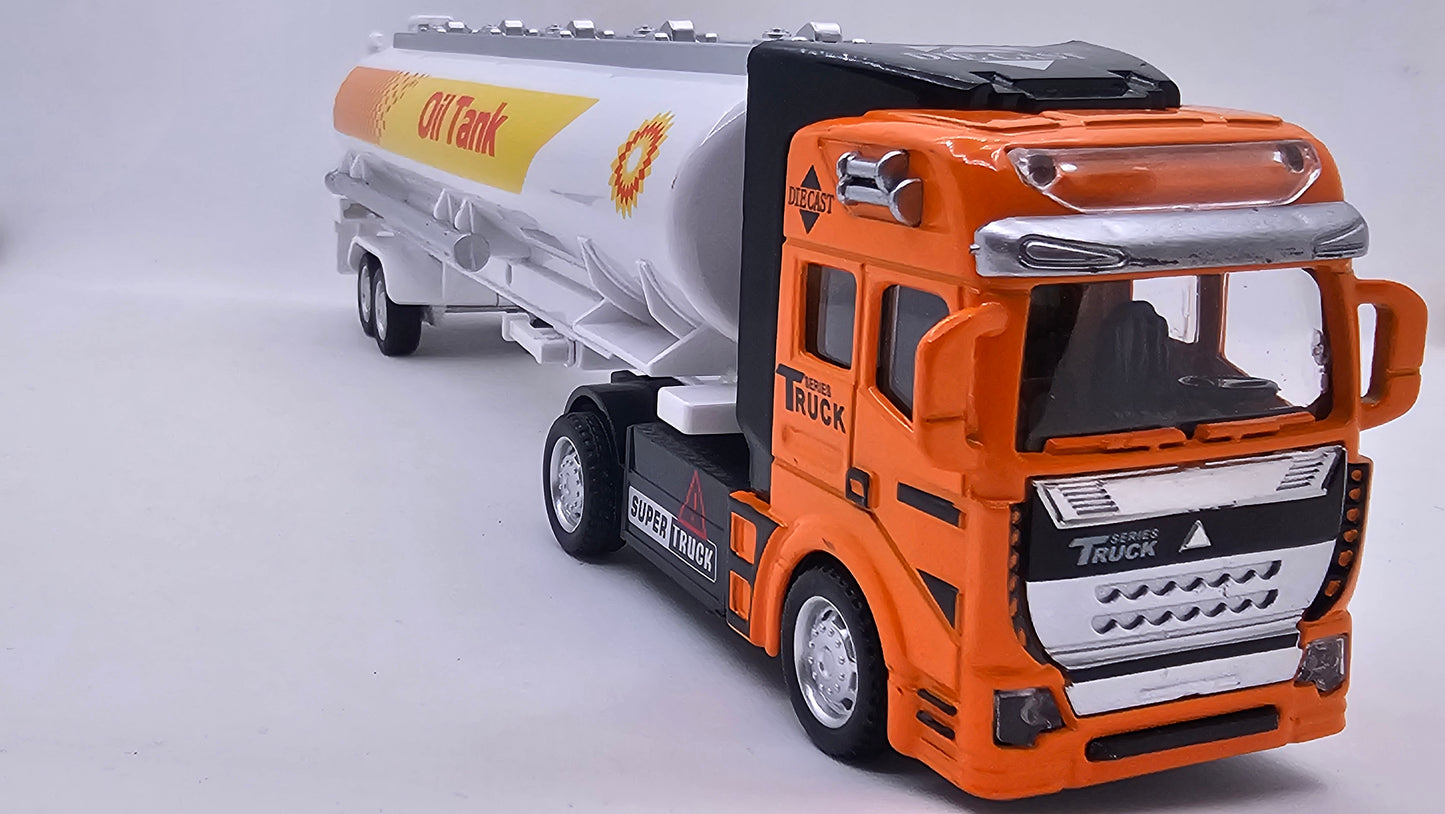 Camion Cisterna Howo "Oil Tank" - 1/50 - WGT CAR