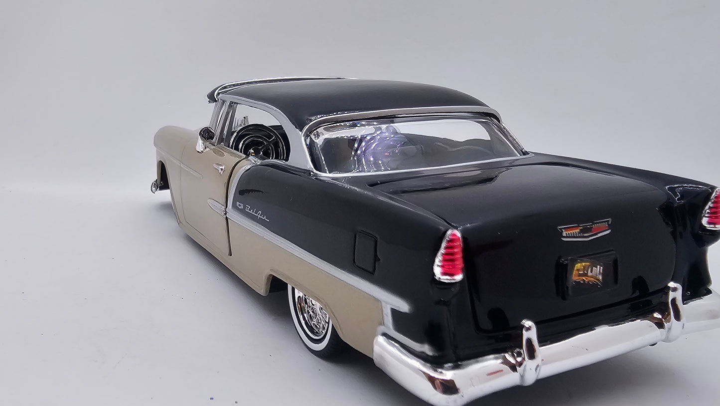 Chevy Bel Air 1955 Custom - Escala 1/24 - MotorMax - (Sin caja)