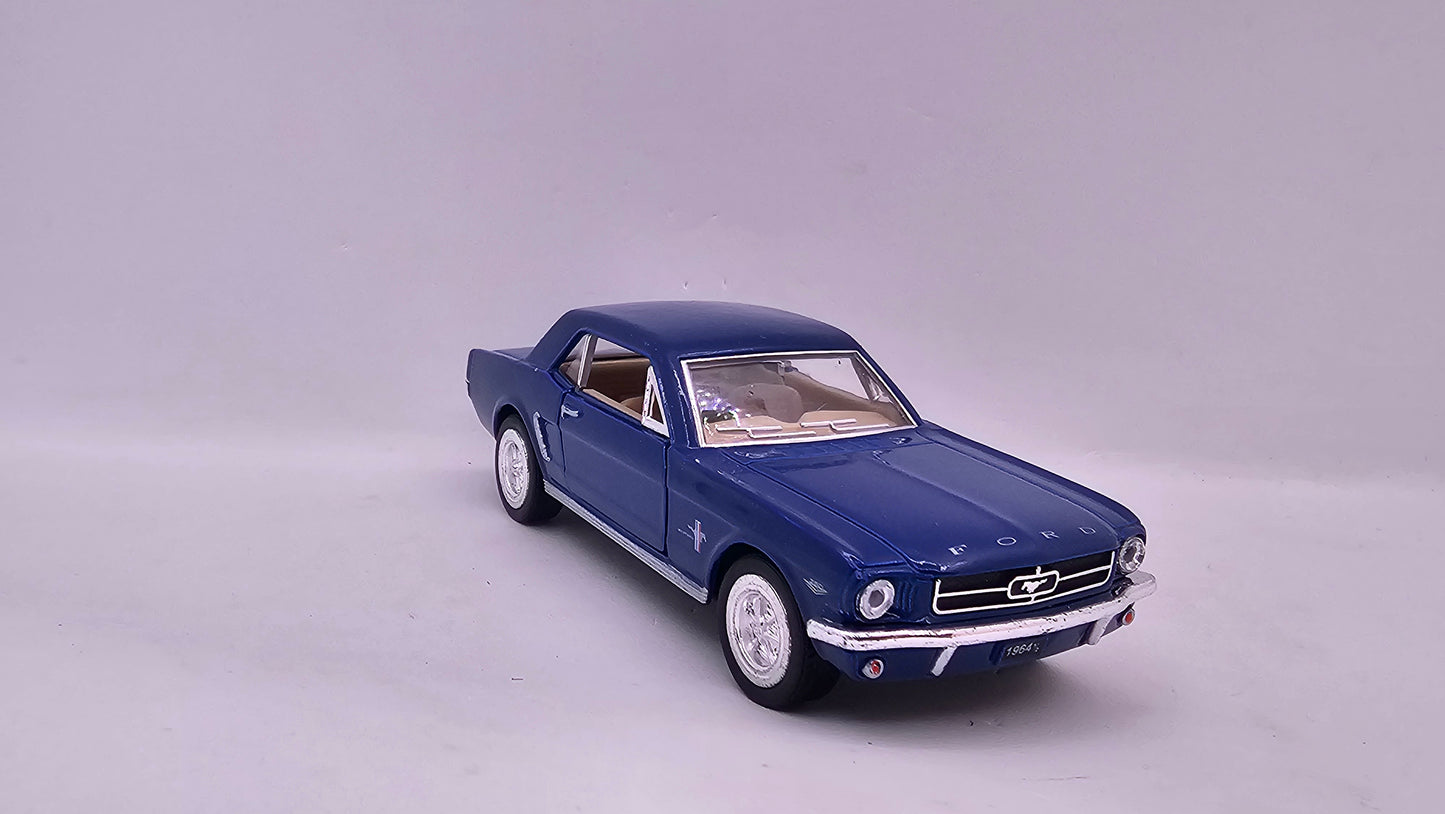 Ford Mustang 1964 - Escala 1/36 - Kinsmart - (Sin caja)