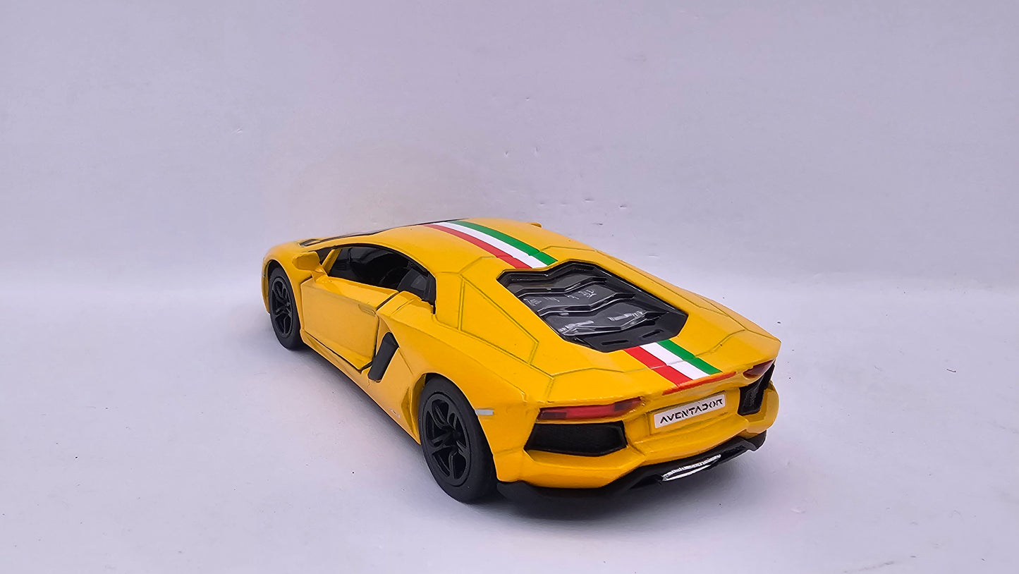 Lambroghini Aventador - Escala 1/38 - Kinsmart - (Sin caja)