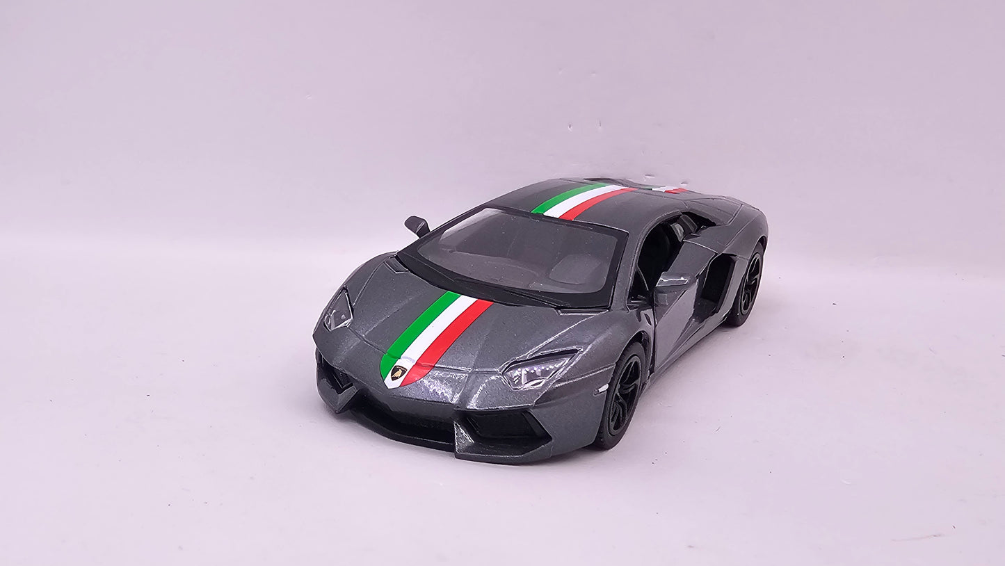 Lambroghini Aventador - Escala 1/38 - Kinsmart - (Sin caja)
