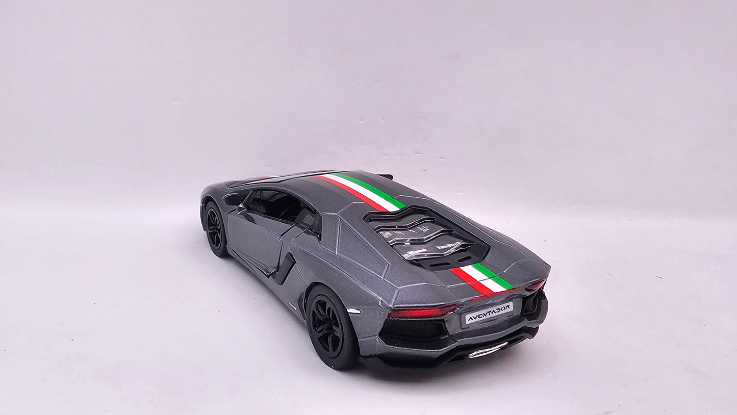 Lambroghini Aventador - Escala 1/38 - Kinsmart - (Sin caja)