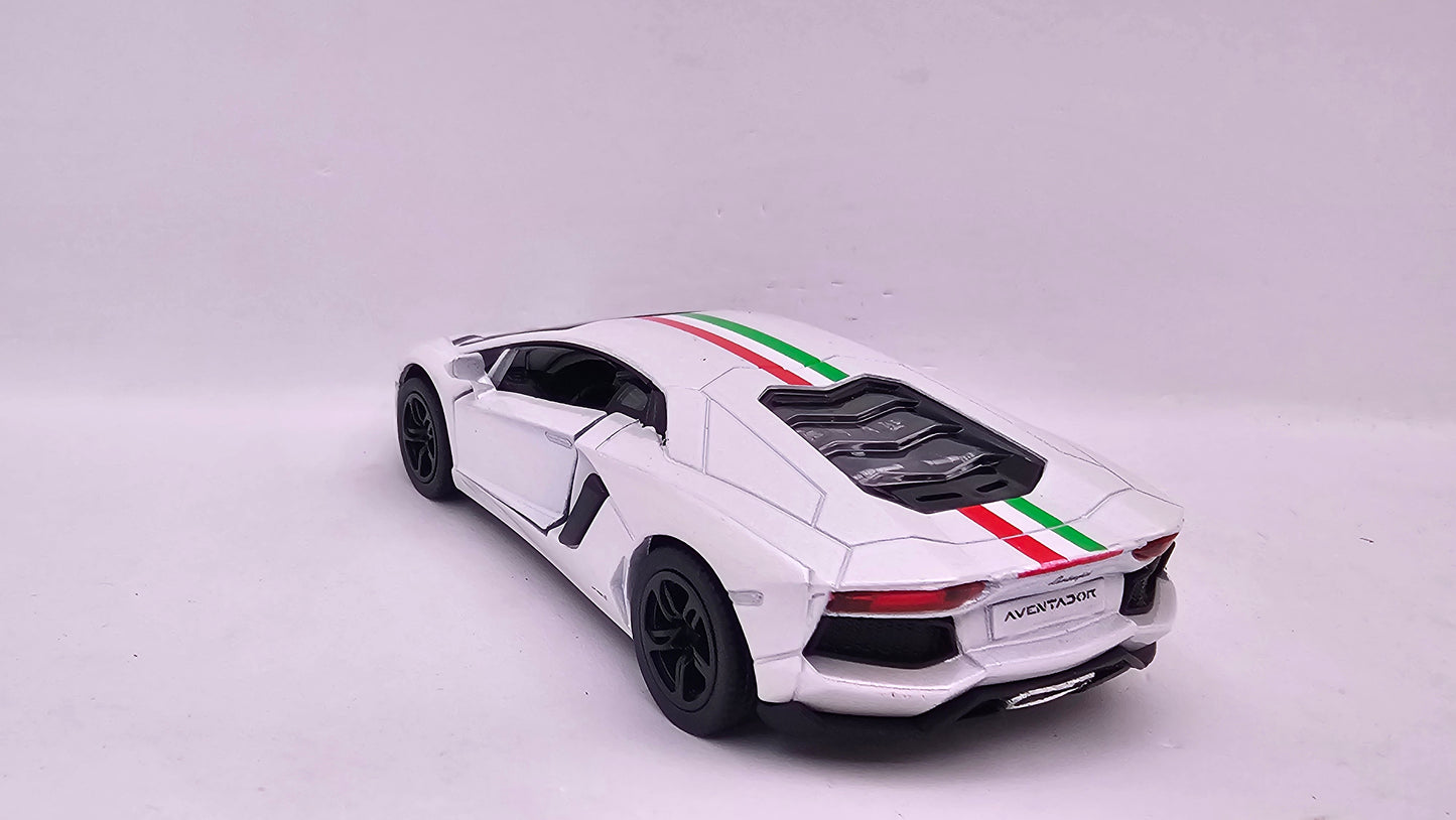 Lambroghini Aventador - Escala 1/38 - Kinsmart - (Sin caja)