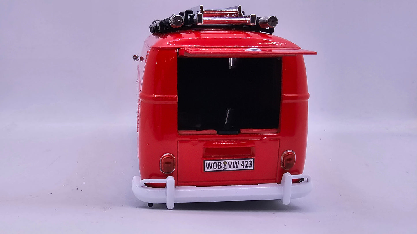 Volkswagen Type 2 Delivery Van Bombero - Escala 1/24 - MotorMax - (Sin caja)