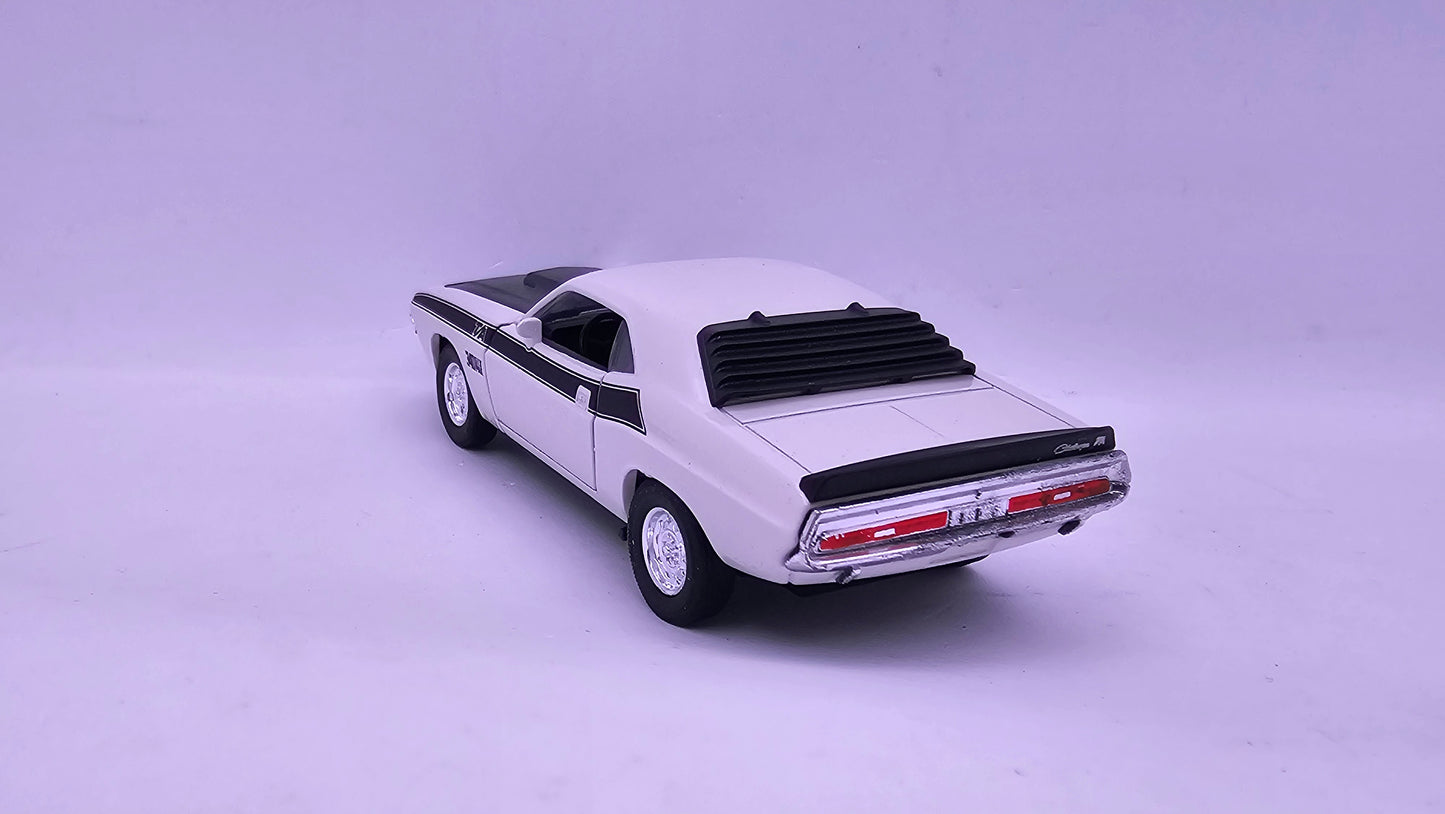 Dodge Challenger 1970 - Escala 1/38 - Welly