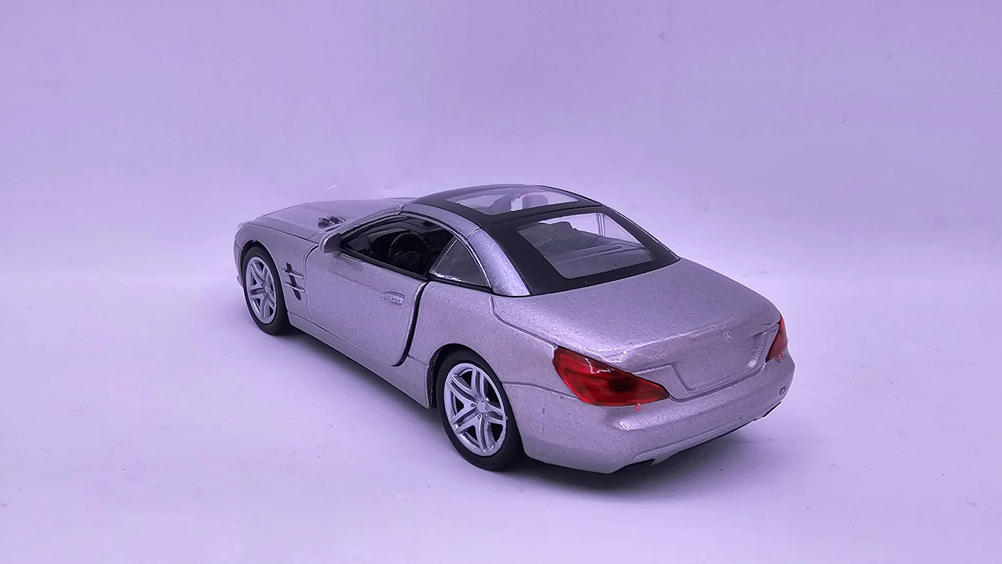 Mercedes Benz SL500 - Escala 1/38 - Welly
