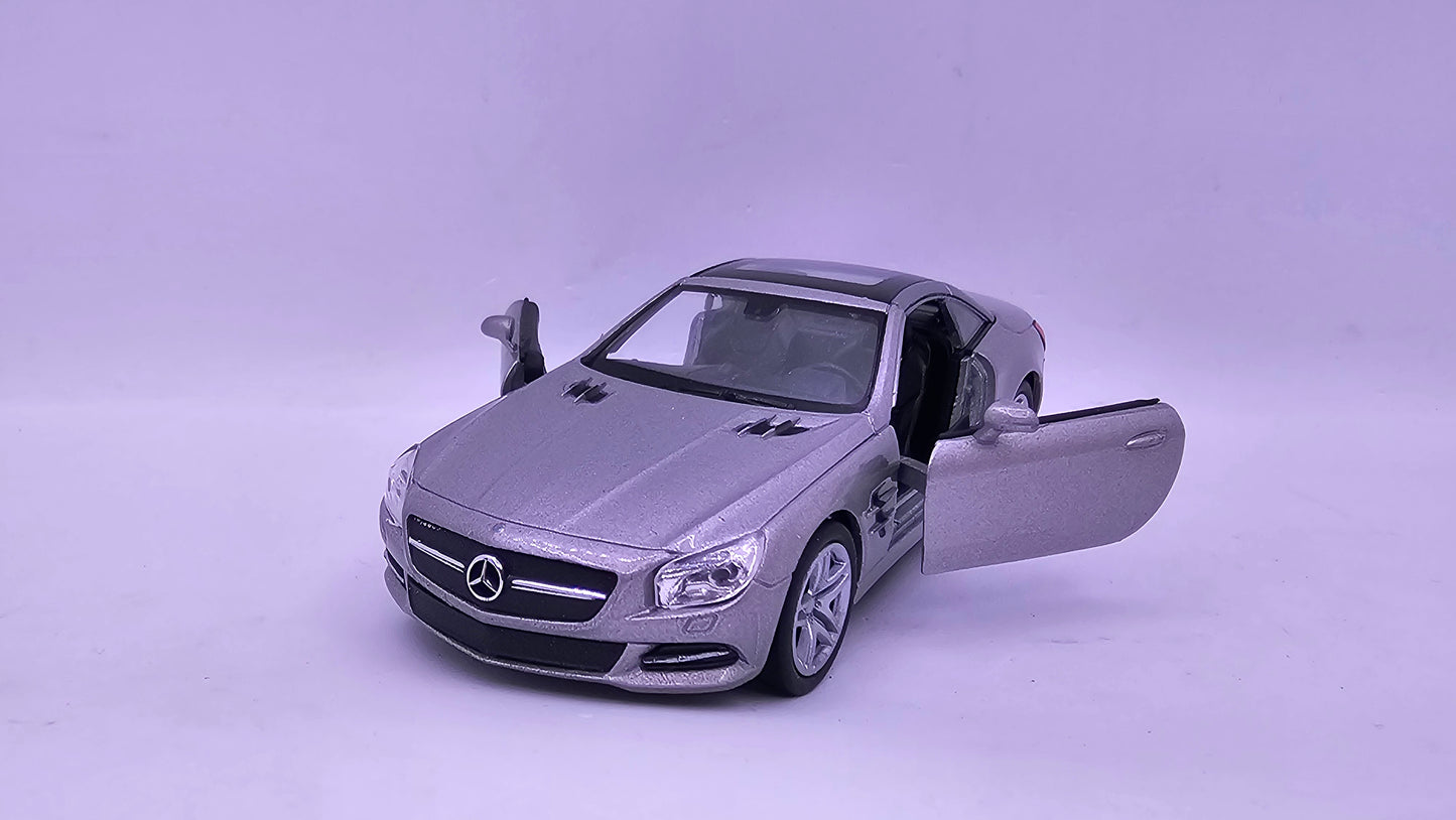 Mercedes Benz SL500 - Escala 1/38 - Welly