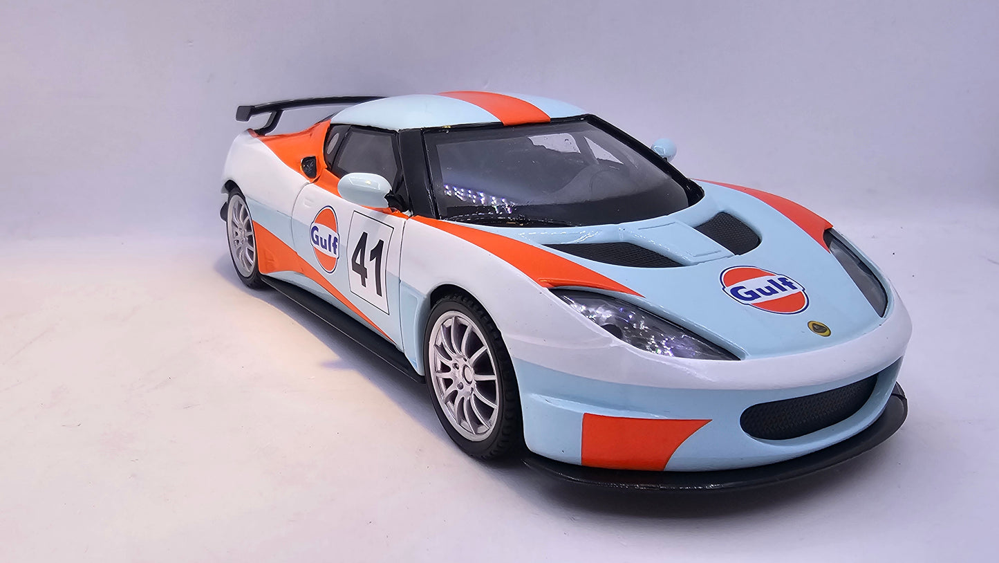 Lotus Evora GT4 Gulf - Escala 1/24 - MotorMax - (Sin caja)