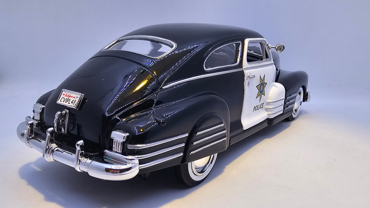 Chevy Aerosedan Fleetline 1948 De Policia - Escala 1/24 - MotorMax - (Sin caja)