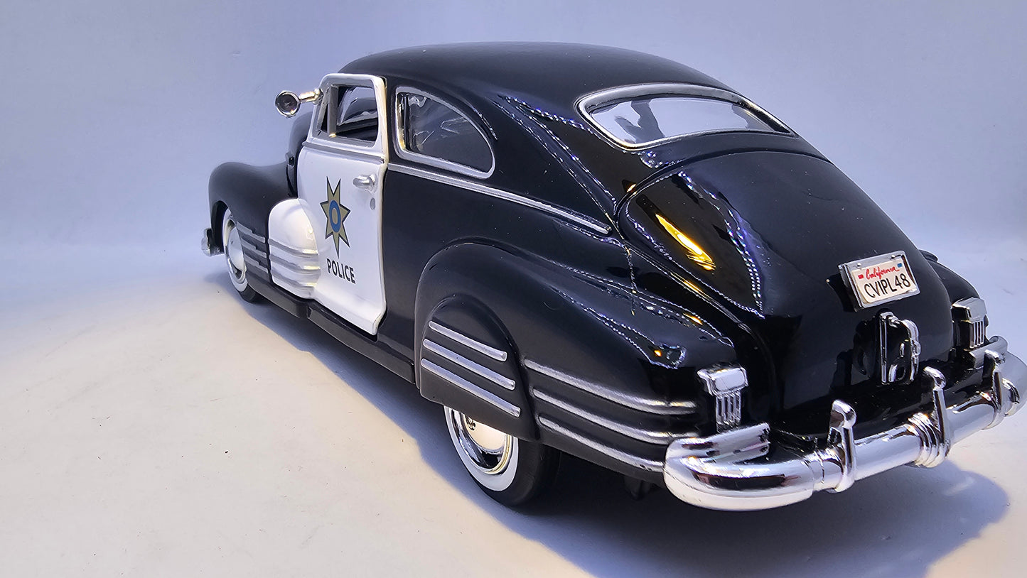 Chevy Aerosedan Fleetline 1948 De Policia - Escala 1/24 - MotorMax - (Sin caja)
