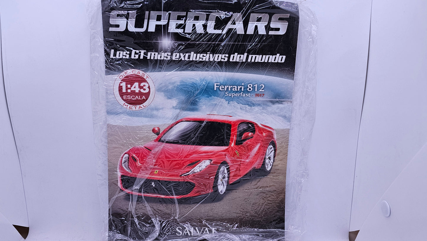 Ferrari 812 Superfast 2017 - Escala 1/43 - Salvat