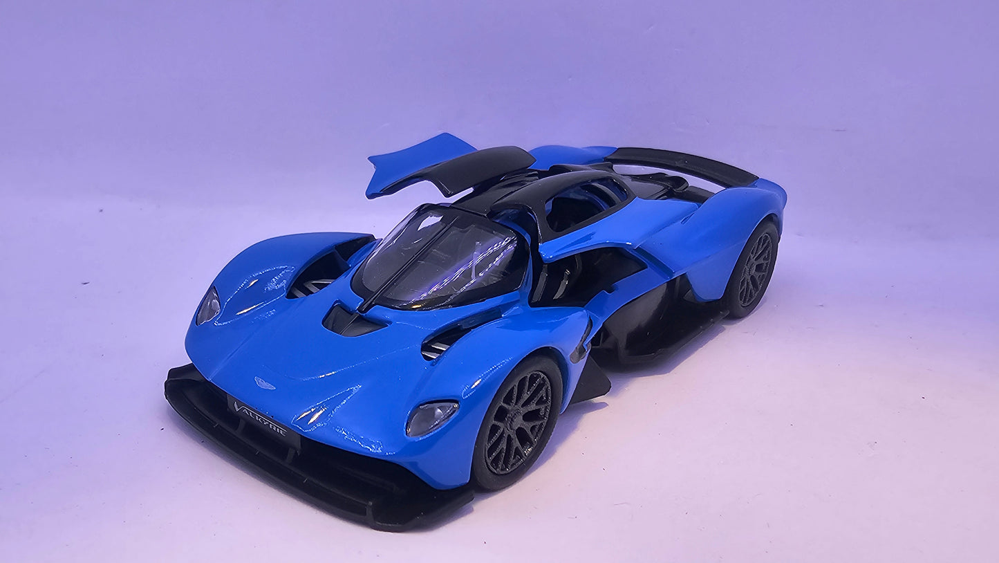 Aston Martin Valkyrie - Escala 1/36 - Kinsmart - (Sin caja)
